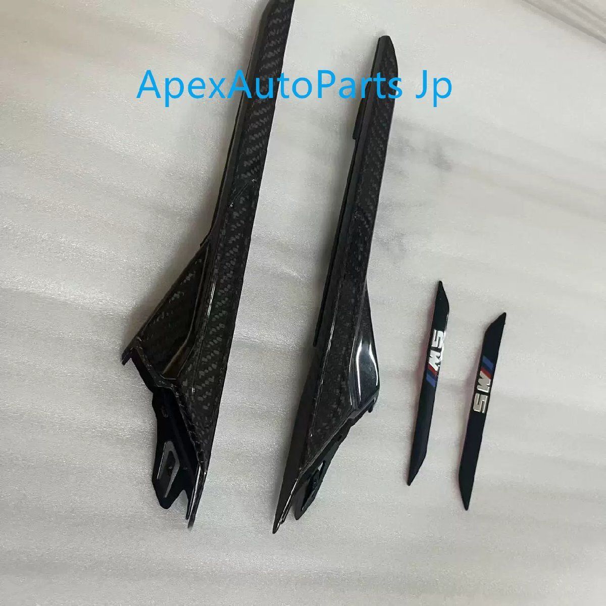 18-24年式 BMW M5 F90 カーボンサイドマーク フェンダー装パーツ F90 交換用ベント