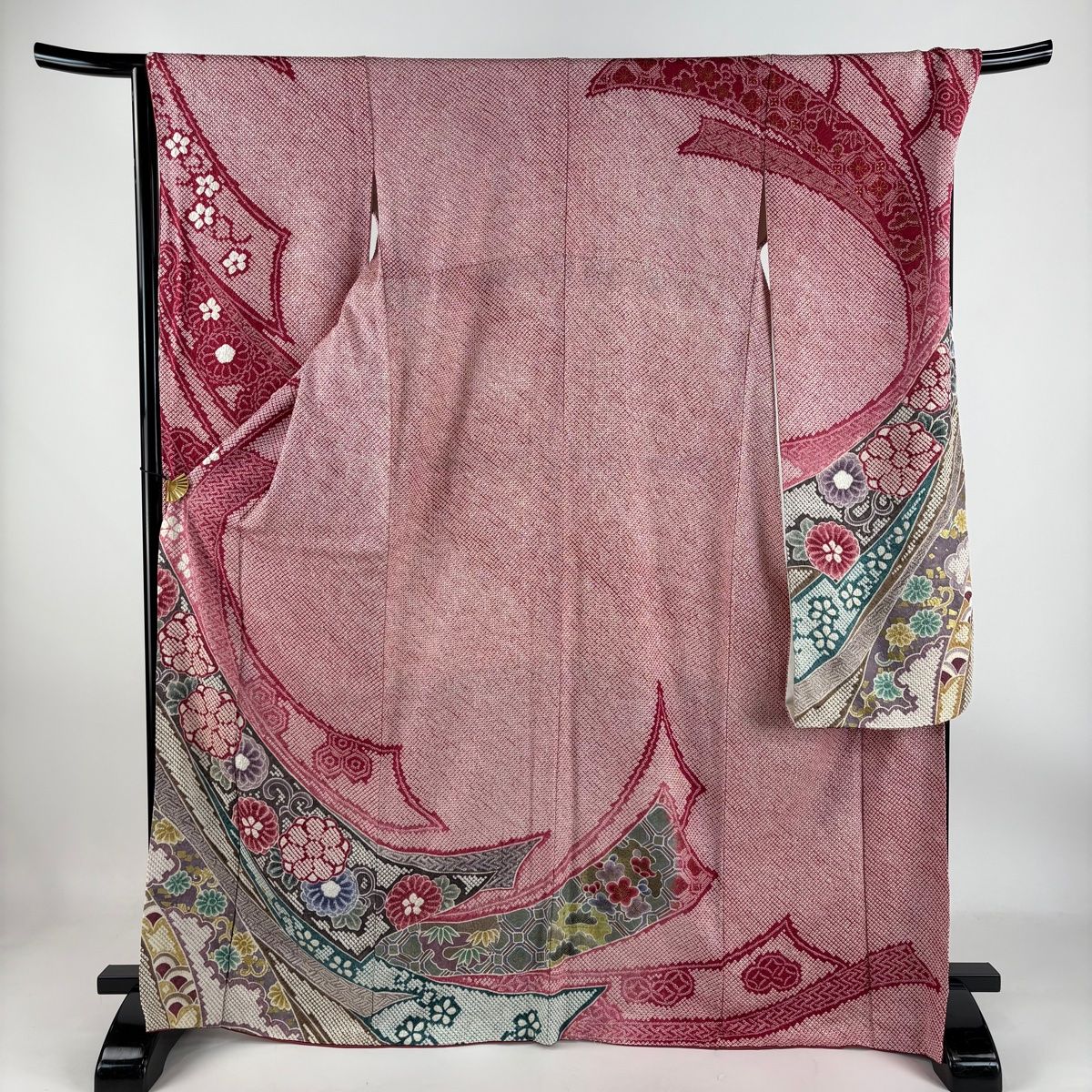 振袖 身丈168.5cm 裄丈68.5cm L 袷 熨斗 花唐草 総絞り 金彩 濃ピンク 正絹