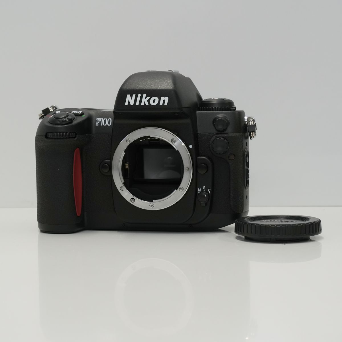 Nikon ニコン F100 ボディ 美品 ニコン F100 ボディ オークション比較