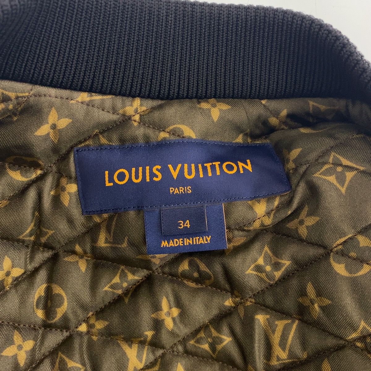 美品 LOUIS VUITTON ルイヴィトン モノグラム ボンバージャケット 