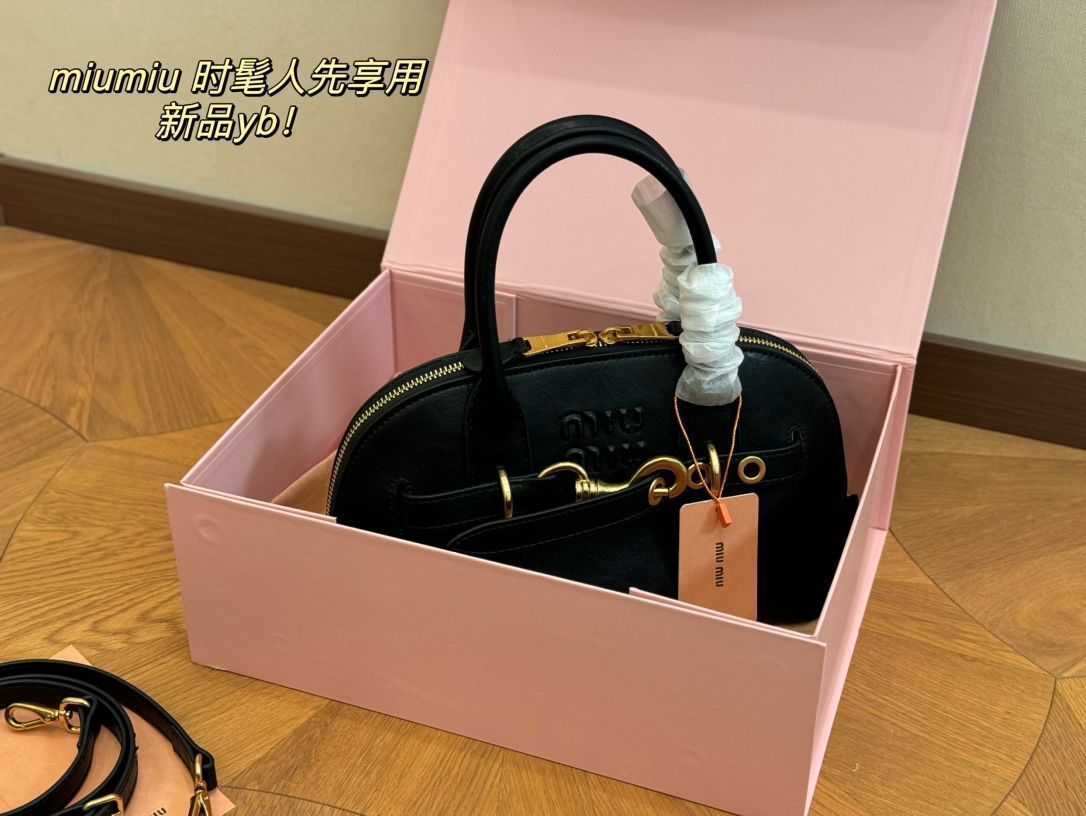 ショルダーバッグ