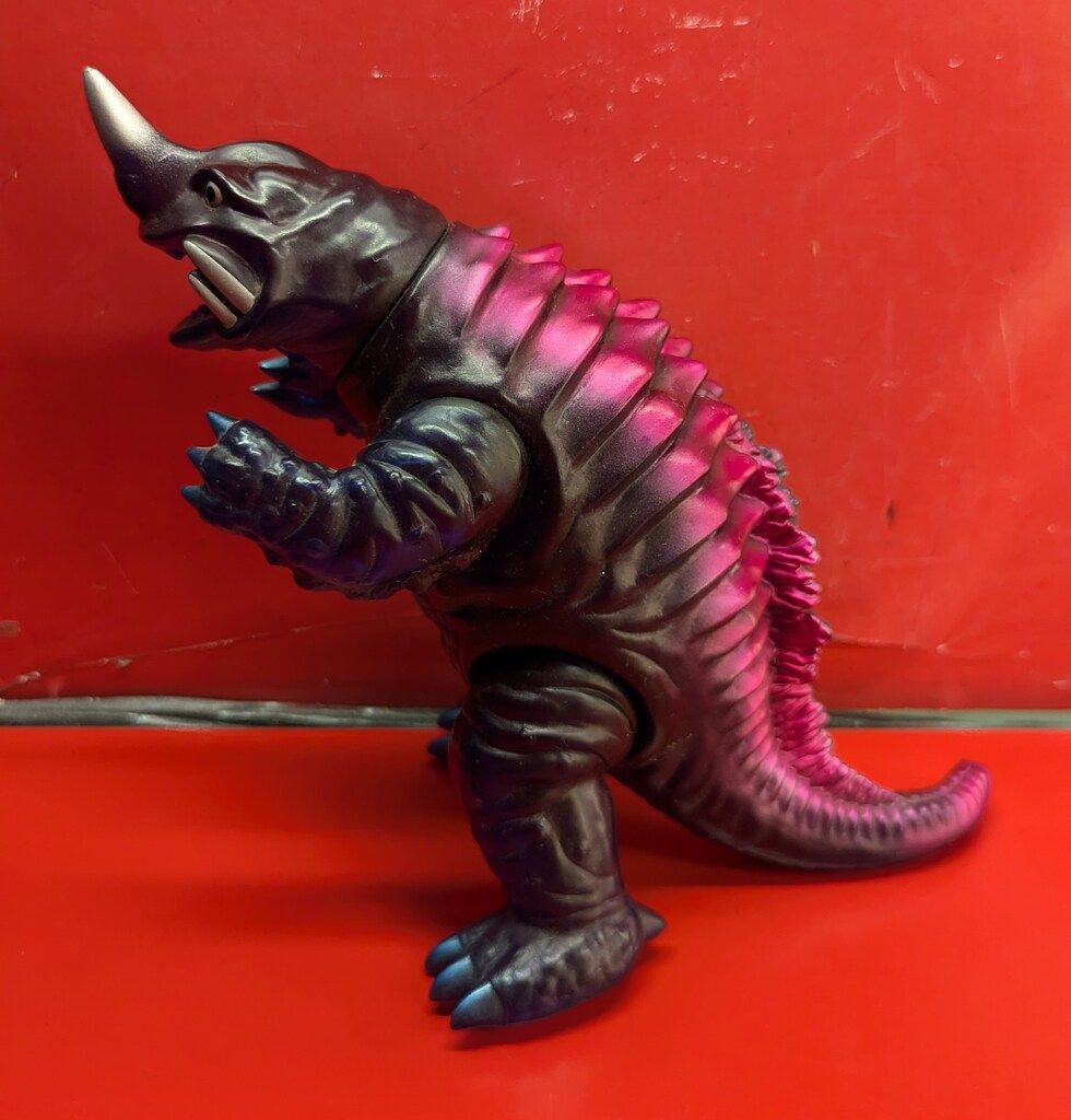 やまなや 怪獣郷/ウルトラマン ネロンガ 撮影会版 クリアブルー成型