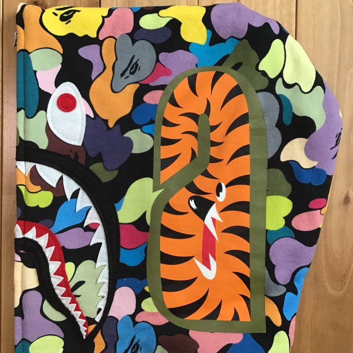 ☆美品☆ マルチカモ シャークパーカー Mサイズ shark full zip hoodie 