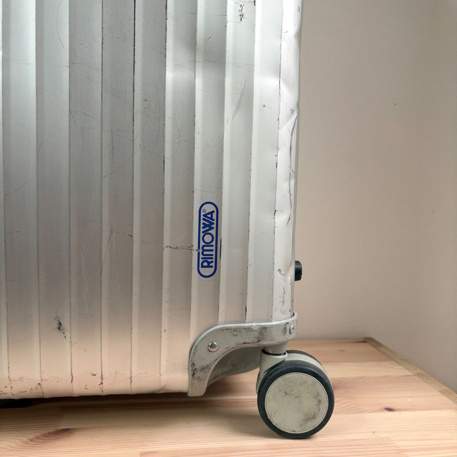 青ロゴ 廃盤品 RIMOWA TOPAS 4輪 82L CABIN リモワ トパーズ