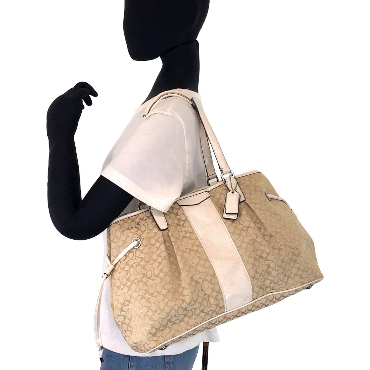 COACH コーチ シグネチャー ベージュ ホワイト 白 シルバー金具