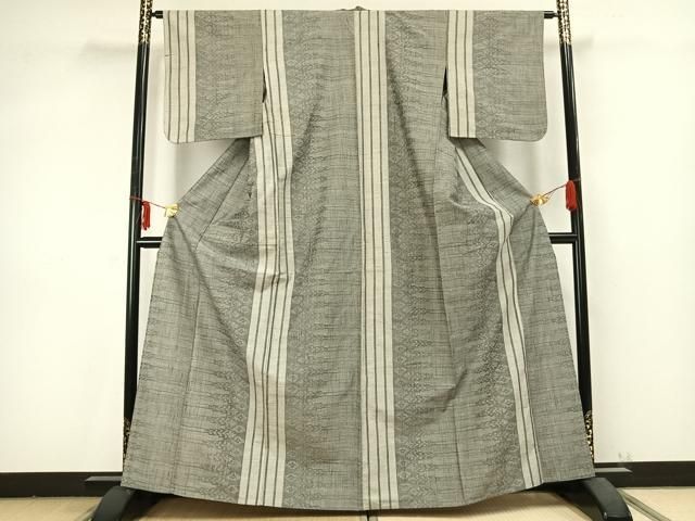 平和屋着物▽上質な紬　単衣　幾何学文　正絹　逸品　AABB2205fy 平和屋着物▽上質な紬 単衣 幾何学文 正絹 逸品 AABB2205fy - メルカリ