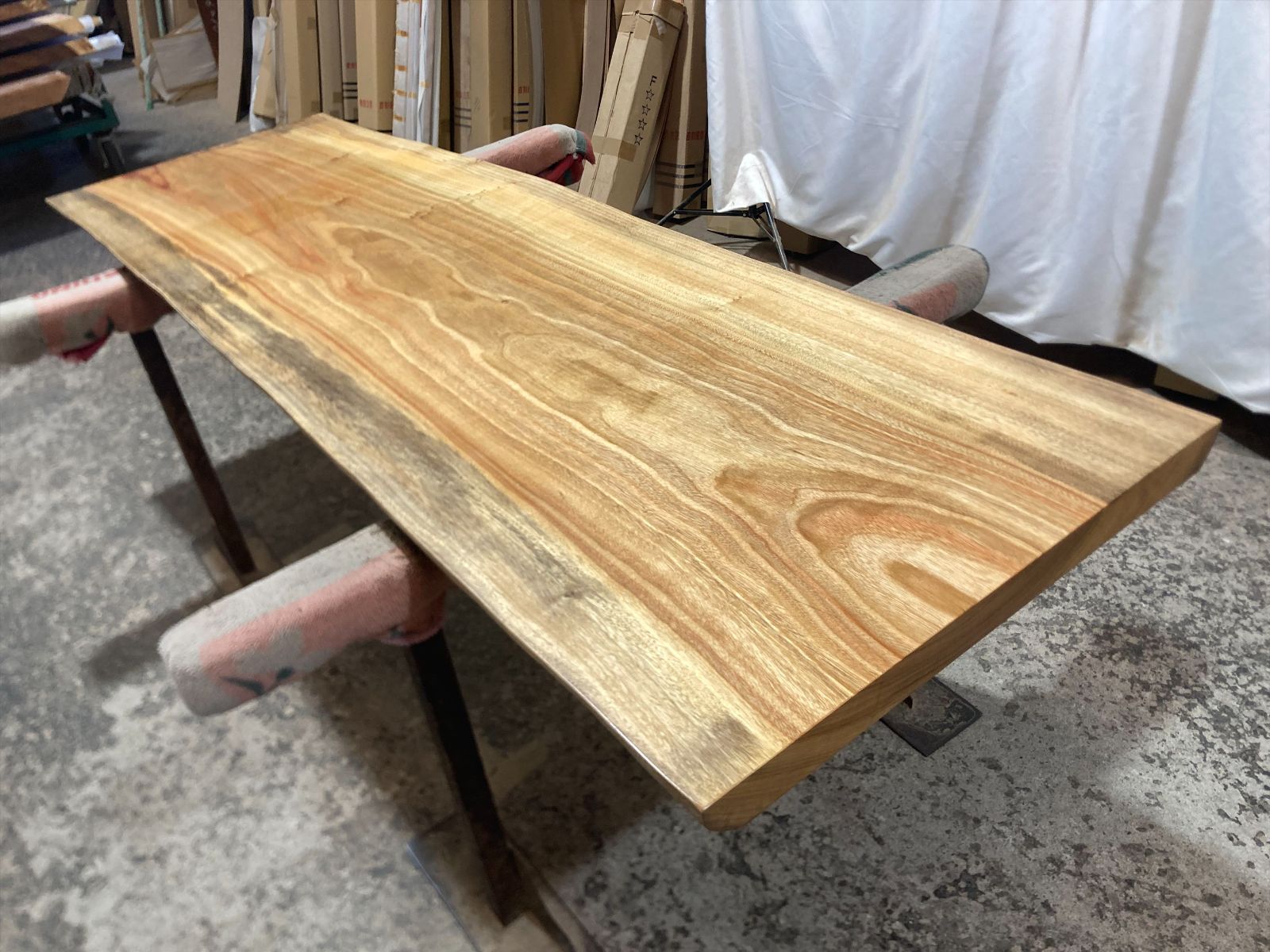 一枚板無垢材 2020x600-550x49mm