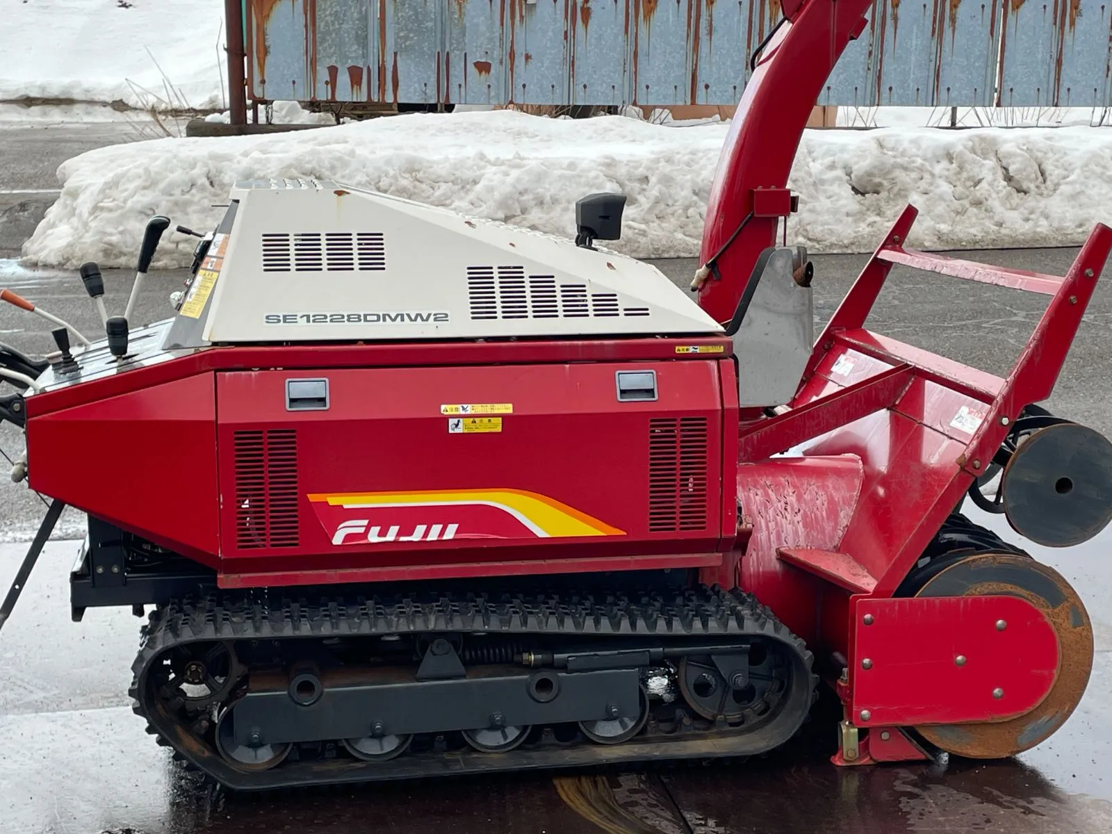 新潟県長岡市発」大型除雪機フジFSR1114DFディーゼル14馬力動作確認済み