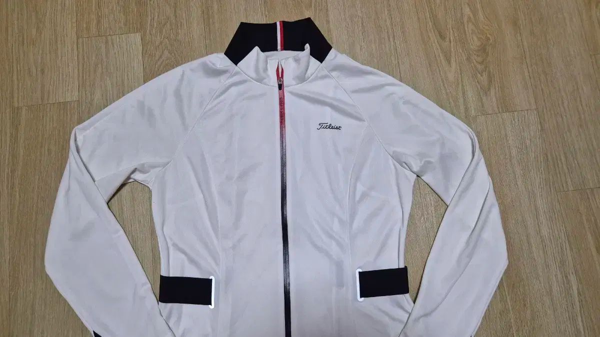タイトルリスト女性 レディースゴルフウェア Titleist タイトリスト ジップアップジャケット