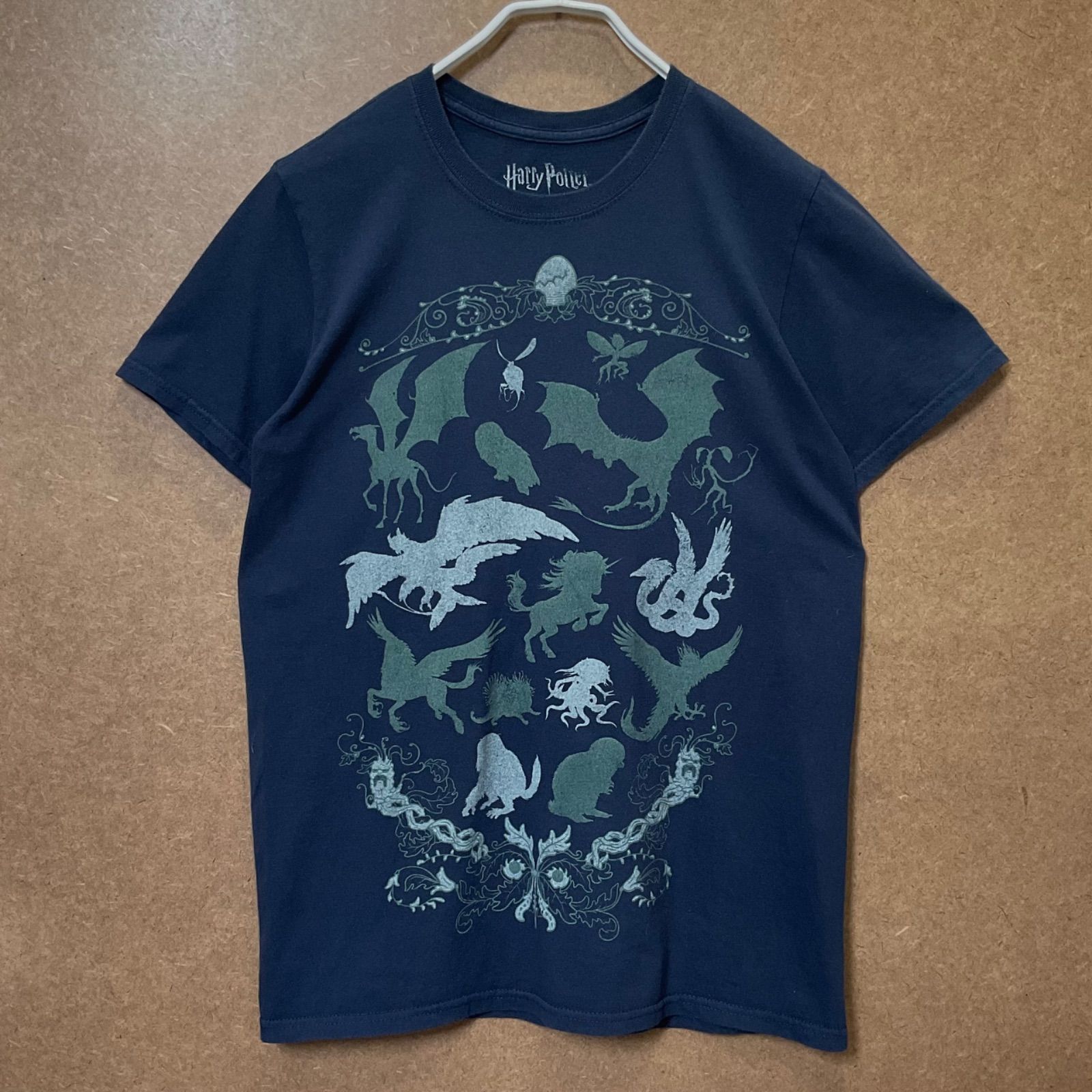 US古着 ハリー・ポッターHarry Potter魔法生物 魔法動物 半袖tシャツ紺 