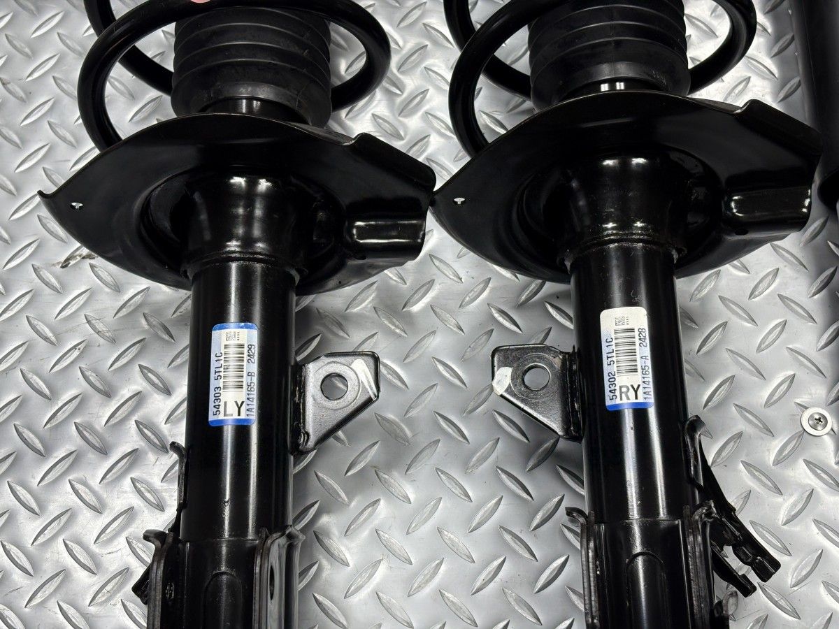 ショックアブソーバー スプリング