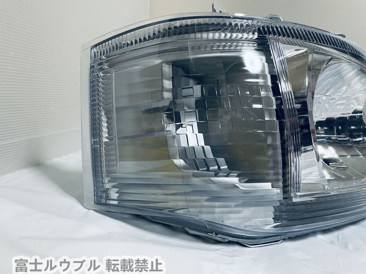 高品質 ハイエース レジアスエース 3型 ヘッドライト フロントヘッドライト