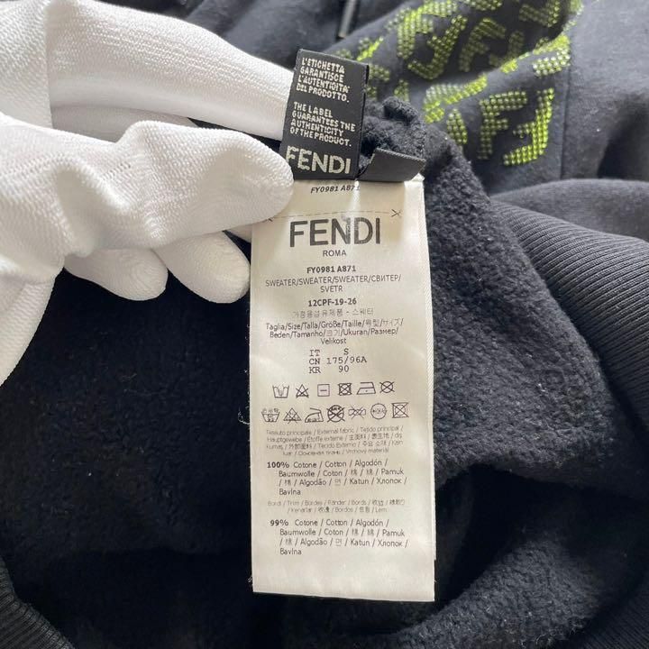 FENDI フェンディ FY0981 A871 パーカー プリントパーカー ロゴ