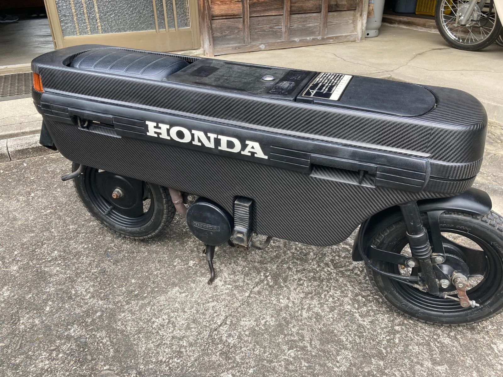 HONDA MOTOCOMPO ホンダモトコンポトップカウル割れ有送料込みです。 HONDA MOTOCOMPO ホンダモトコンポトップカウル割れ有送料込み