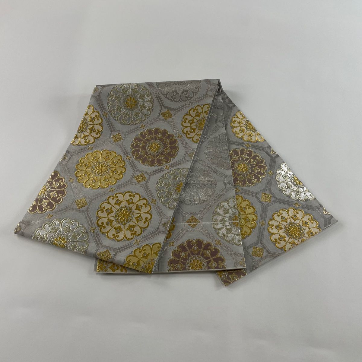 袋帯 美品 秀品 関西仕立て 華文 蜀江文 金銀糸 灰色 お太鼓柄 正絹 