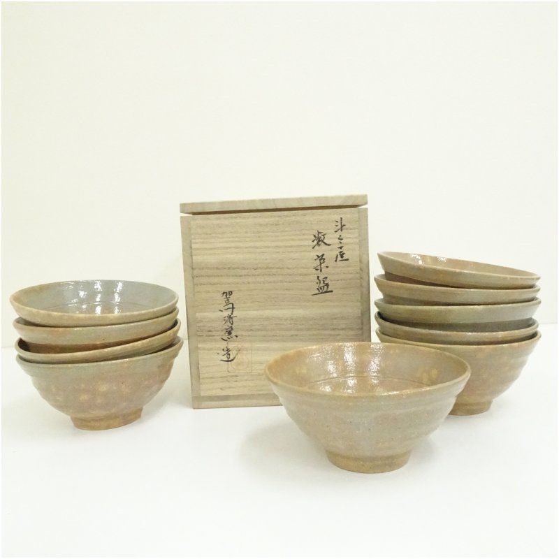 駕洛窯造 斗々屋数茶碗10客 共箱 茶道 抹茶 おしゃれ 抹茶茶碗 抹茶碗 和食器 レトロ 茶器 骨董 茶わん 茶会 茶の湯 5月 6月 春夏