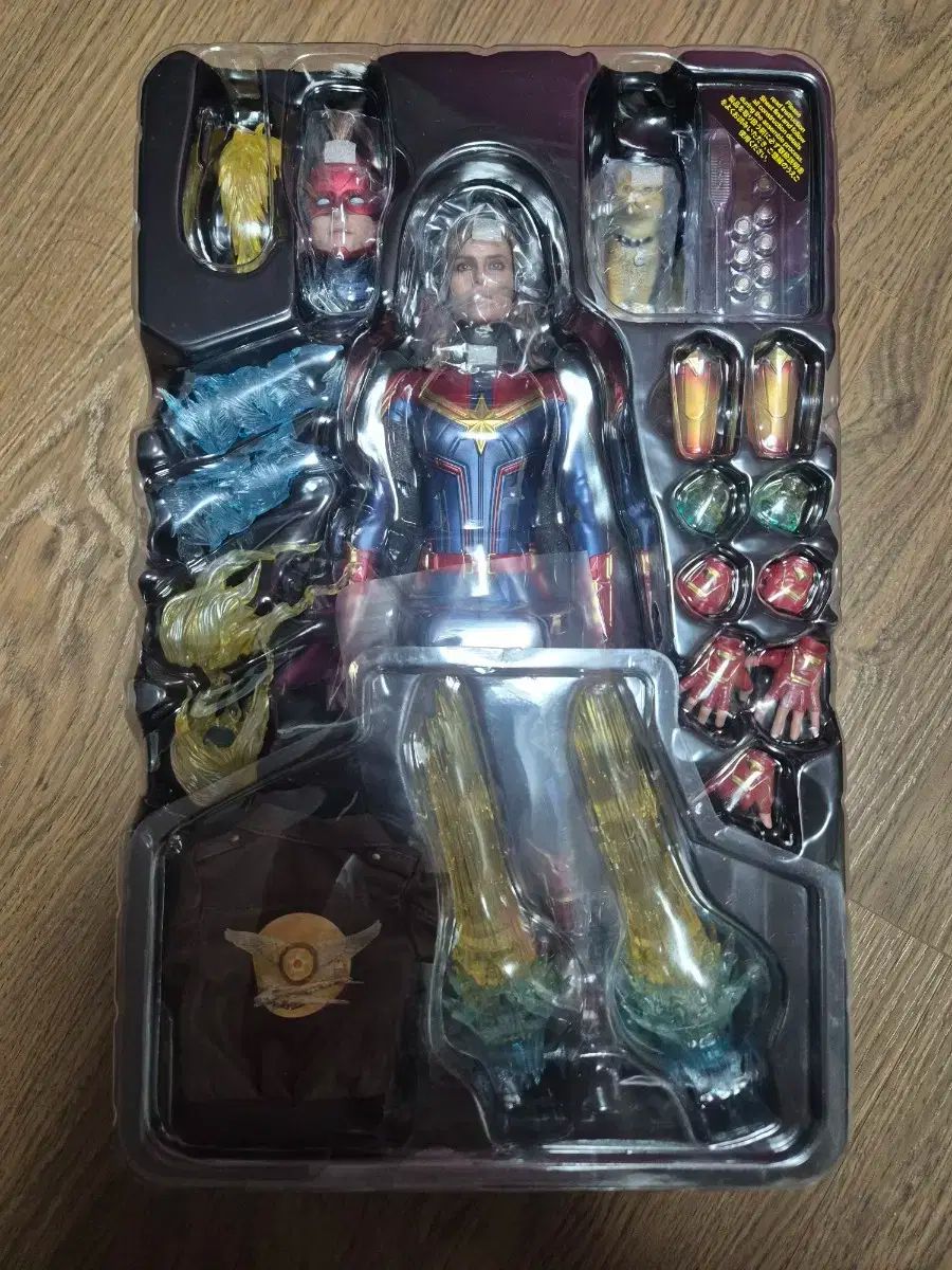 はまちゃん　ホットトイズ キャプテン・マーベル デラックス版 フィギュア ムービー・マスターピース】『キャプテン・マーベル』1／6