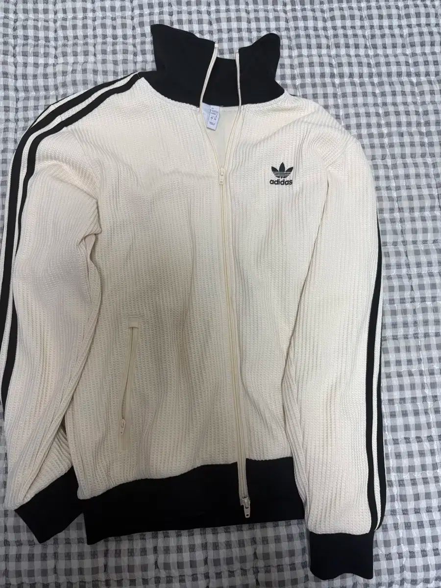 adidas(アディダス) アディカラー クラシック トラックトップス