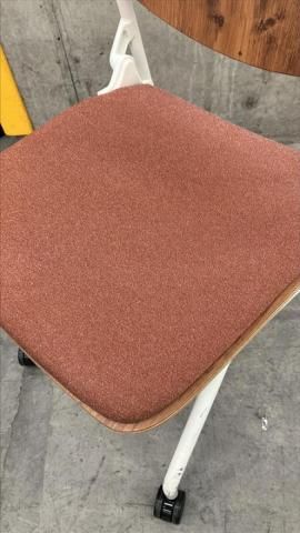 オカムラ okamura