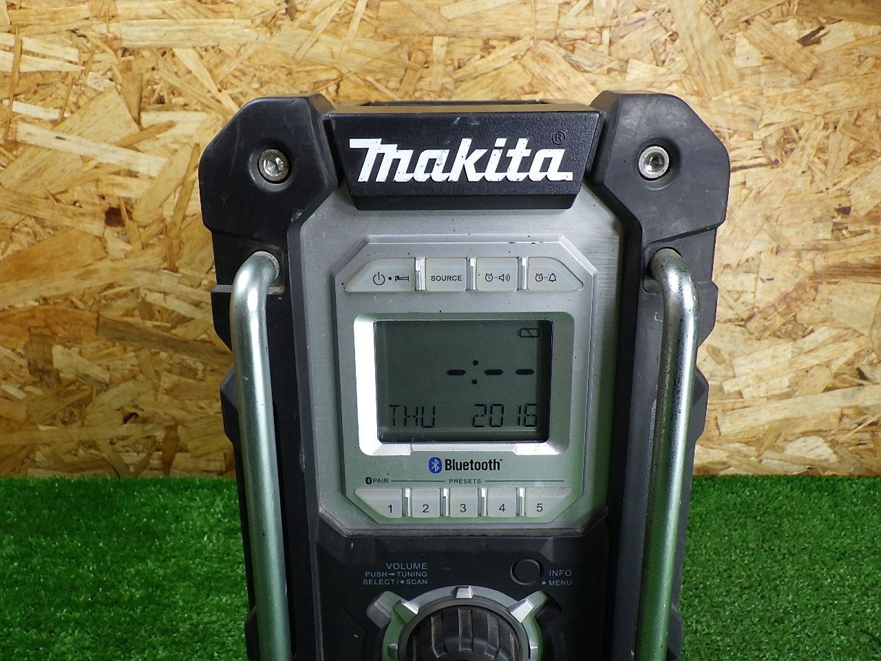 作業を楽しく マキタ Bluetooth搭載 充電式ラジオ MR108B 本体のみ 品