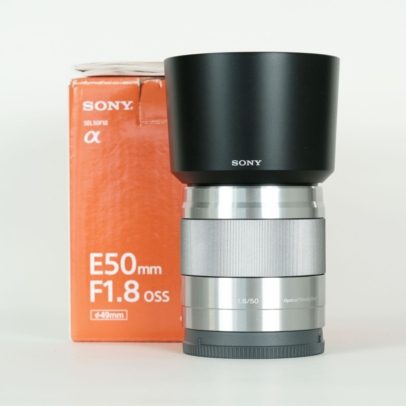 良品] SONY E 50mm F1.8 OSS SEL50F18 [シルバー] / ソニーE