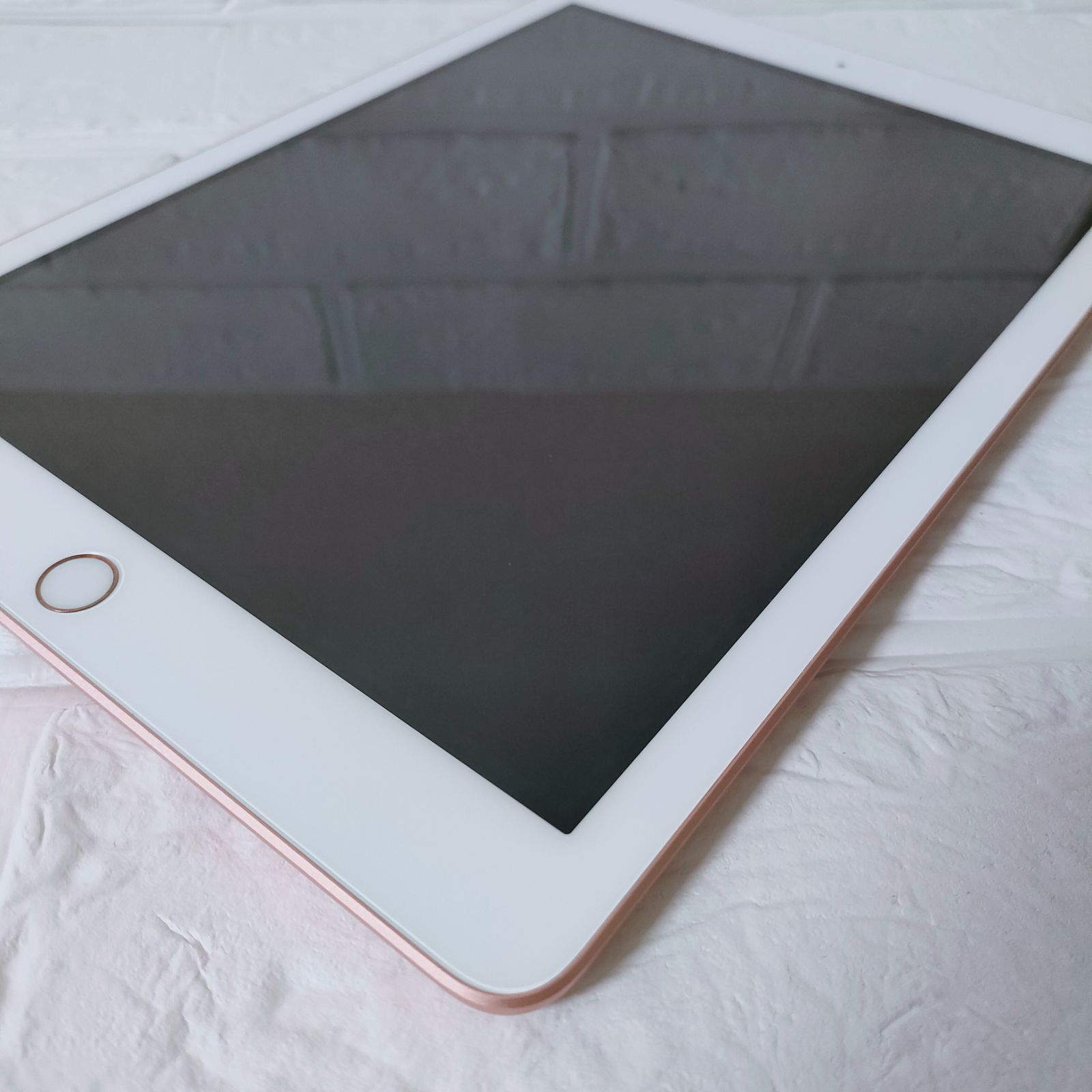 第6世代 iPad ゴールド 32GB 管理No.s58 iPad 第8世代 wifiモデル 32GB