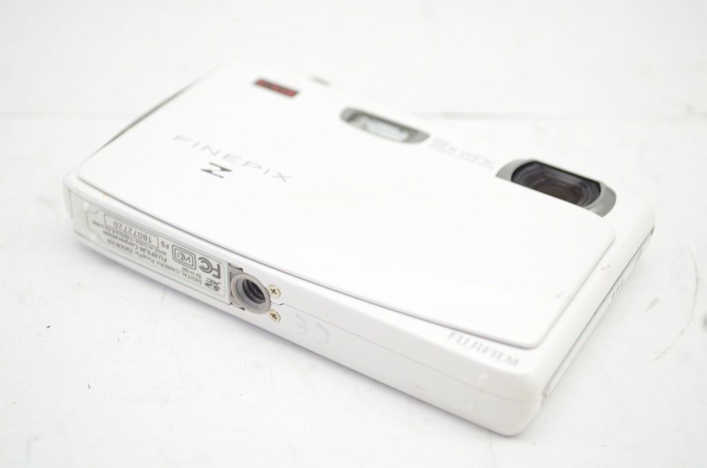 FUJIFILM フジフィルム FinePix Z900EXR コンパクトデジタルカメラ