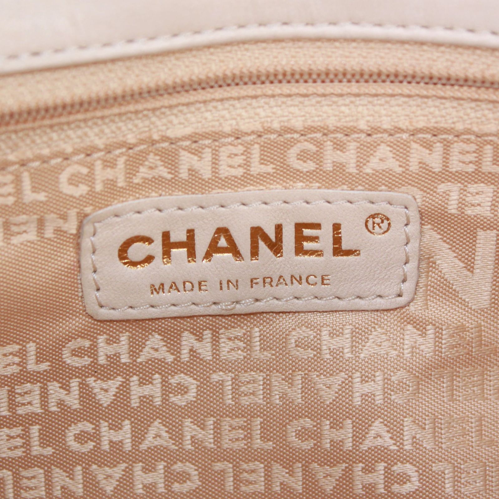 カイロリーズ様　CHANEL ベージュ チョコバーキルティング カイロリーズ様 CHANEL ベージュ チョコバーキルティング レディース