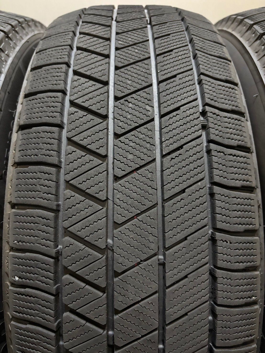 215|60R17 BRIDGESTONE|VRX3 22年製 スタッドレス 4本 ブリヂストン ブリザック エスティマ C-HR カローラクロス 南7-K423 FFCRYSTALESIA_COM