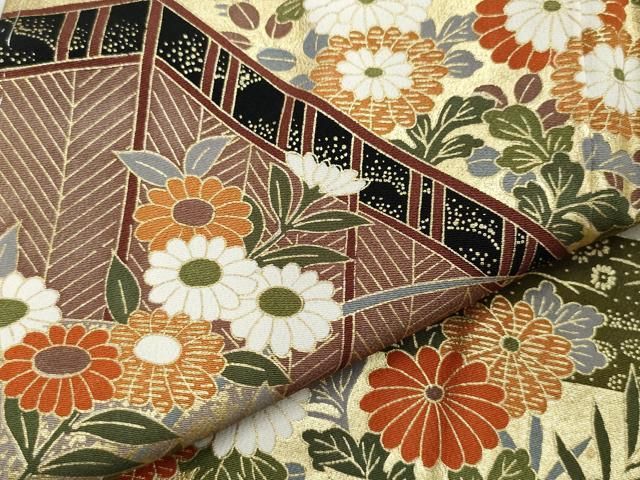 平和屋着物●豪華黒留袖　駒刺繍　飛鶴屏風草花文　金彩　正絹　逸品　未使用　CAAT6991vf 平和屋着物○豪華黒留袖 駒刺繍 飛鶴屏風草花文 金彩 正絹 逸品 未使用