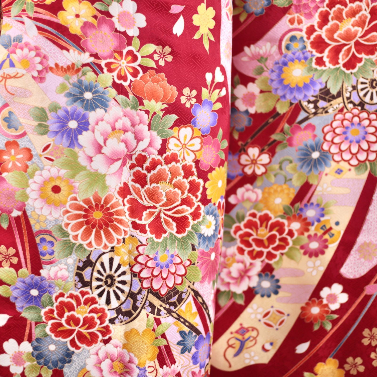 振袖　金駒刺繍　紗綾形地紋　菊花　松竹梅　霞　成人式　着物　083a p 振袖 金駒刺繍 紗綾形地紋 菊花 松竹梅 霞 成人式 着物 083a p