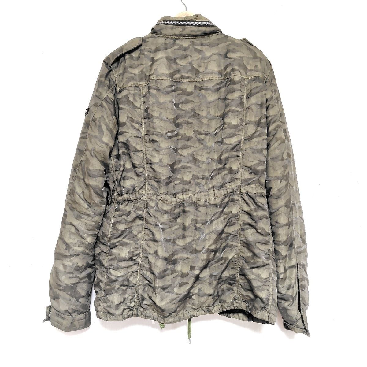 TATRAS フード付きダークグリーンダウンジャケット TATRAS フード付きダウンジャケット ダークグリーン