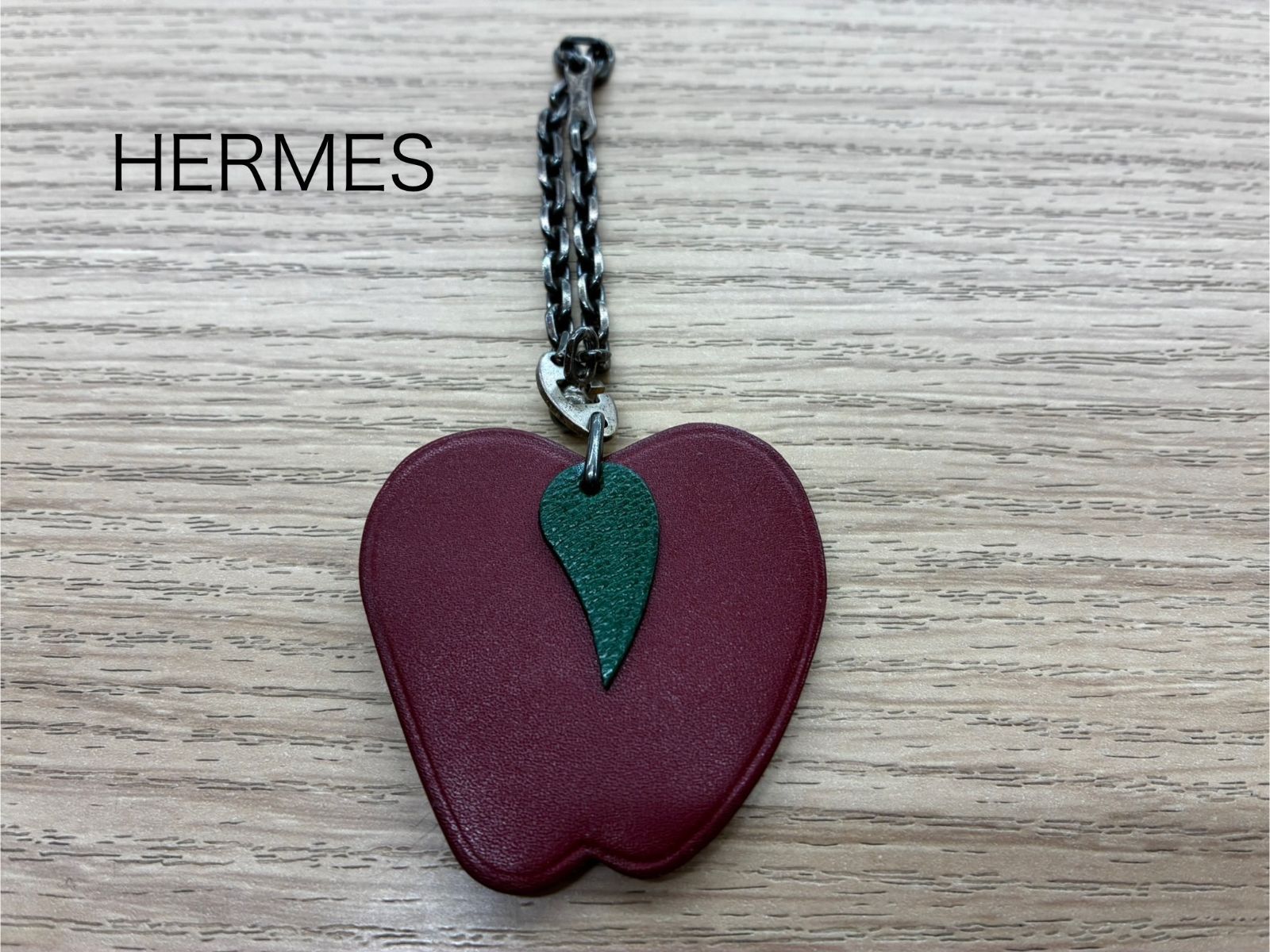 SID HERMES エルメス キーホルダー りんご バッグチャーム