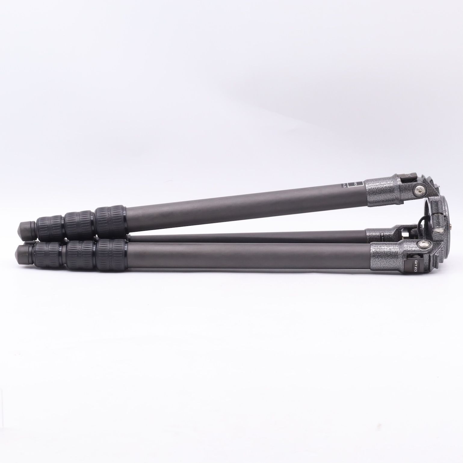 GITZO カーボン三脚 GT3541LS ３型大型三脚 美品 GITZO ジッツオ カーボン 三脚 GT3541LS - メルカリ