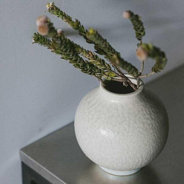陶器製ダークトーン花瓶 HIJICA TONE VASE（S）／ダークグレー 日本製 信楽焼 花瓶 HJC