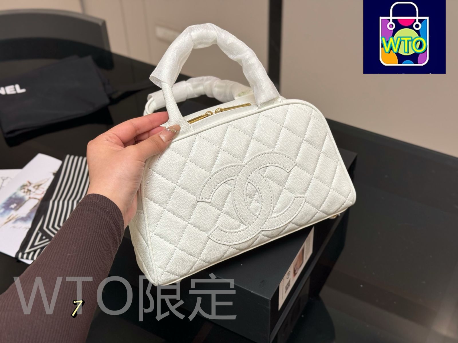 【おしゃれ★エレガント】CHANEL ココビーチ ボーリング バッグ おしゃれ☆エレガント】CHANEL ココビーチ ボーリング バッグ
