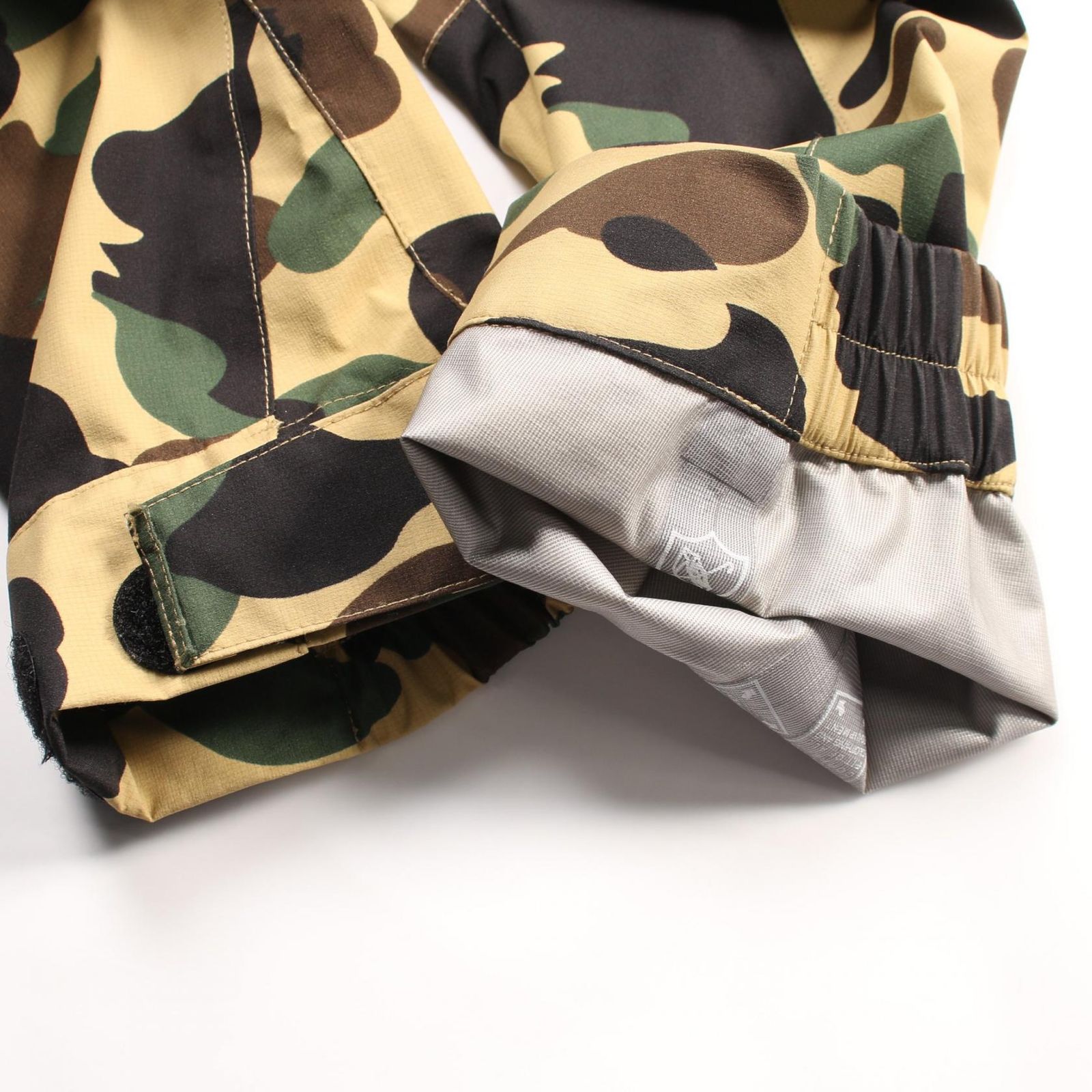 アベイシングエイプ A BATHING APE ナイロンジャケット 1ST CAMO 