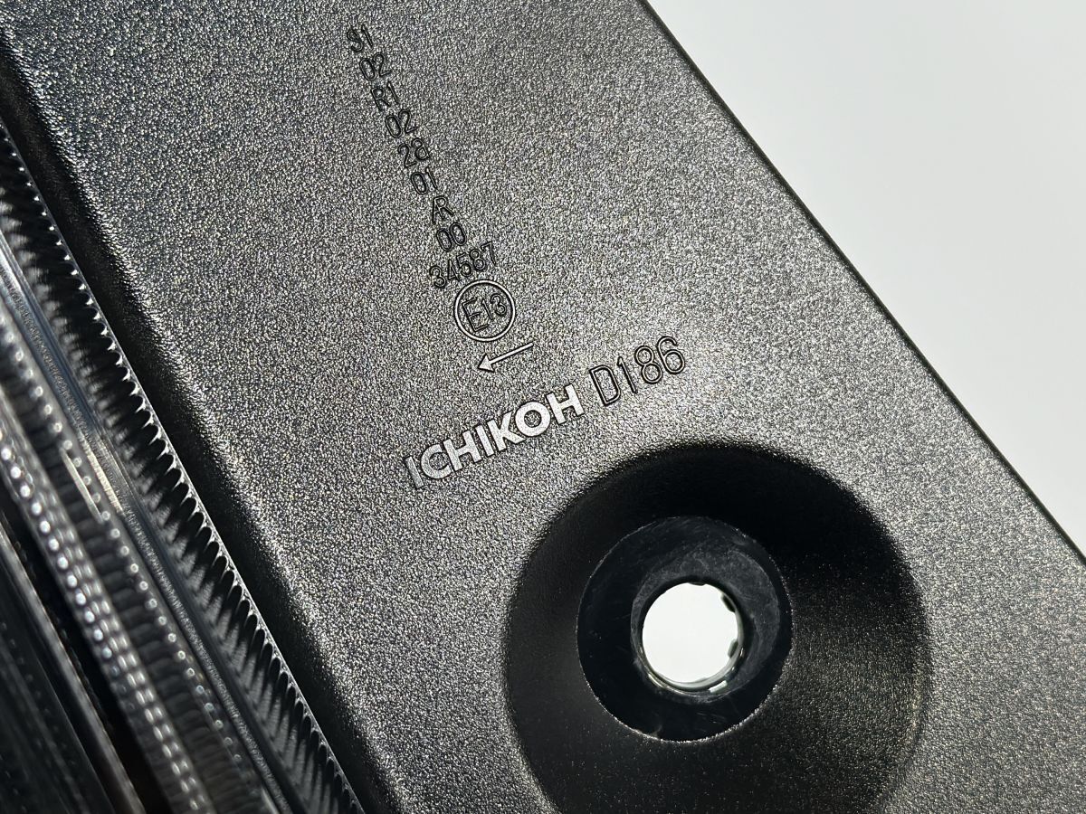 左テールランプ Assy