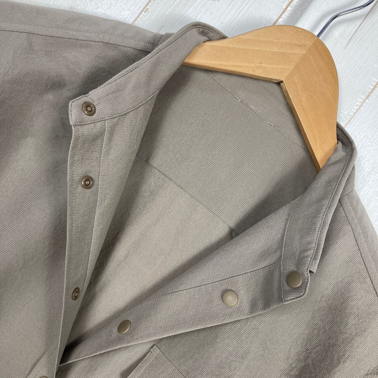 Women s ベージュ系 Ridge Mountain Gear リッジマウンテンギア ベーシック ショートスリーブ シャツ Basic Short Sleeve Shirt Tawny Brown ポリエステル ウェア トップ