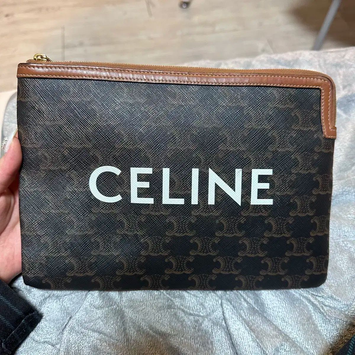 A レベル Celine セリーヌ トリオンフ ミニ ポーチ クラッチバッグ
