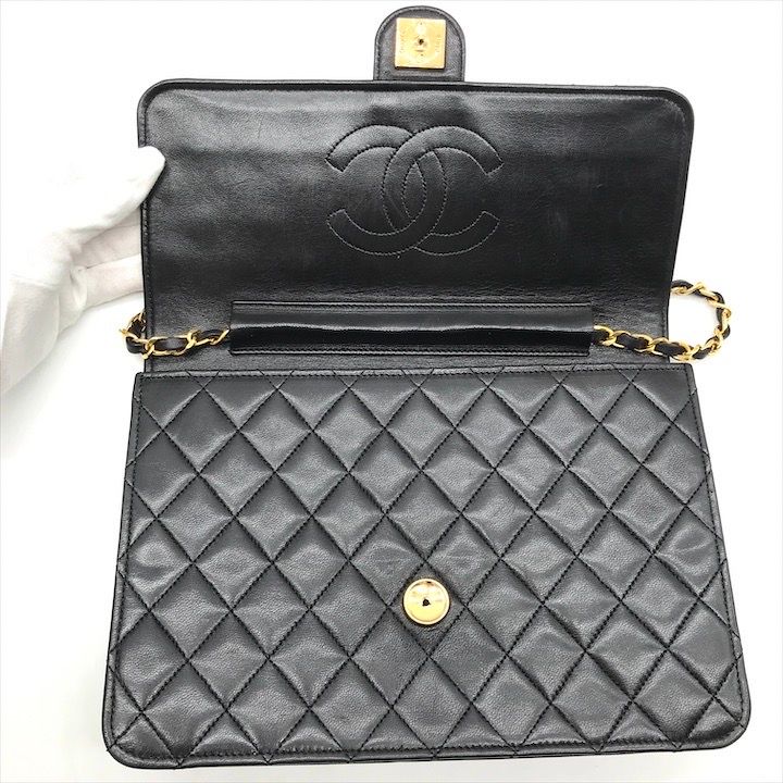 美品 CHANEL シャネル ココマーク マトラッセ ラムスキン 美品 CHANEL シャネル ココマーク マトラッセ ラムスキン