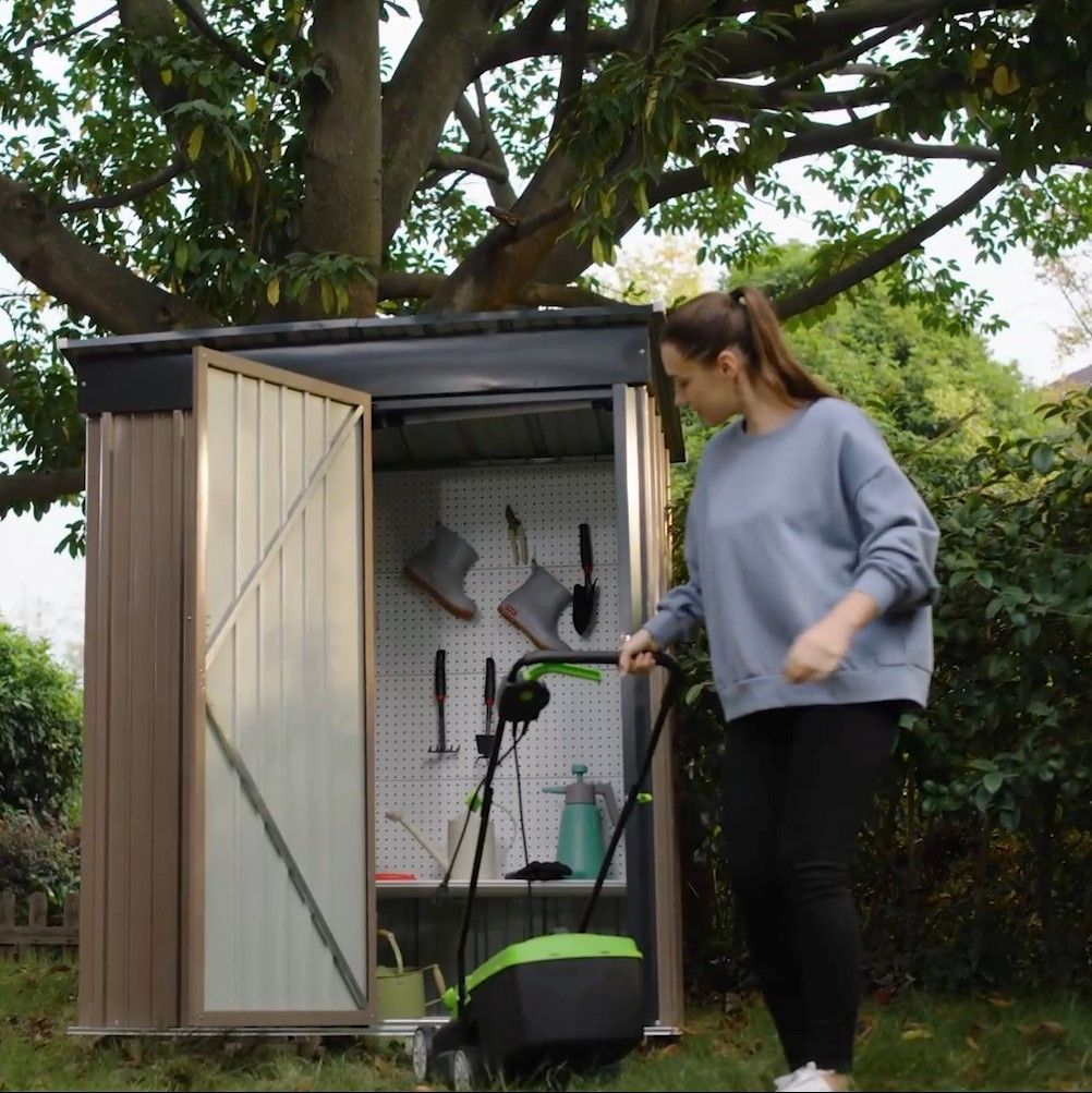 【中古品】スチール製　物置　倉庫　屋外用　1100×1205×465 物置 組立式 屋外 大型 超大型 倉庫 幅290奥行230高さ205 メタル