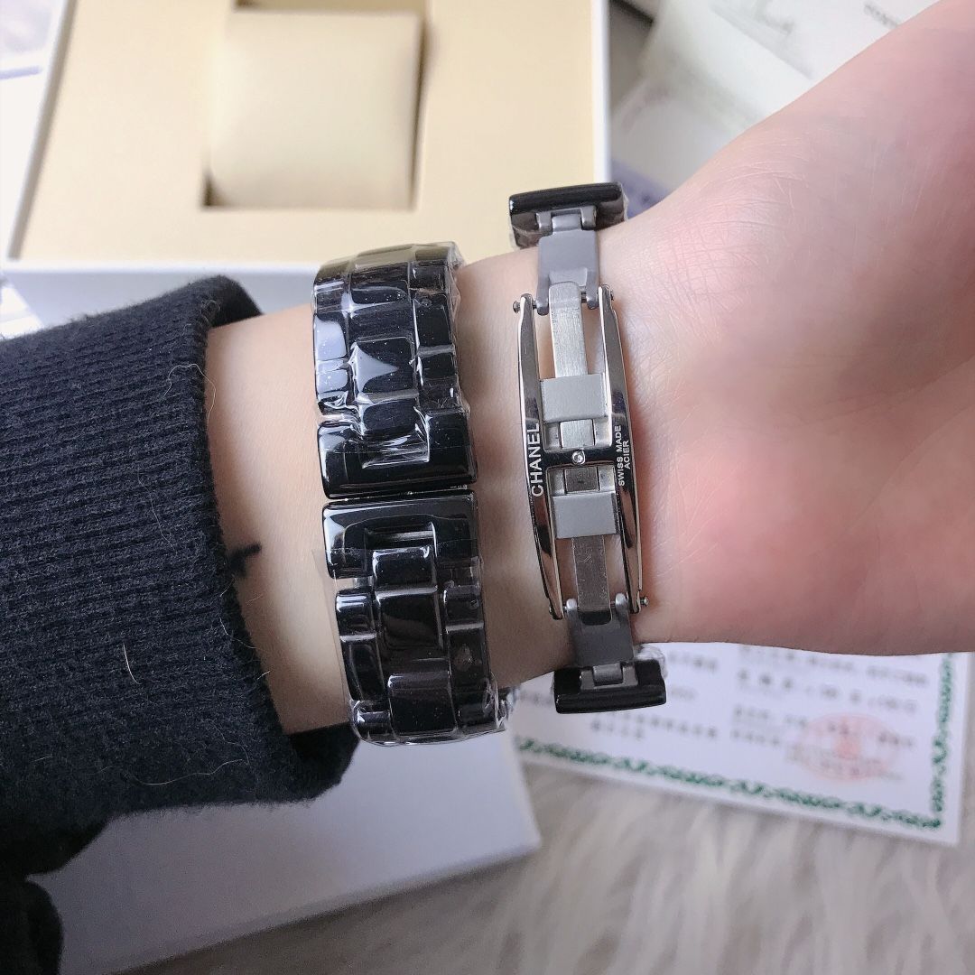 CHANEL J12 D.E 21012 並行輸入品 腕時計 CHANEL J12 D.E 21012 並行輸入品 腕時計 2025年最新】シャネル