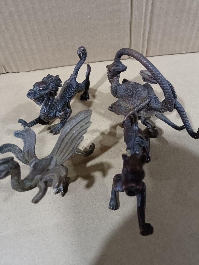 新素材新作 書架 茶台 青龍白虎朱雀玄武 四大神獣 細工 銅 彫刻 開運 置物 工芸品