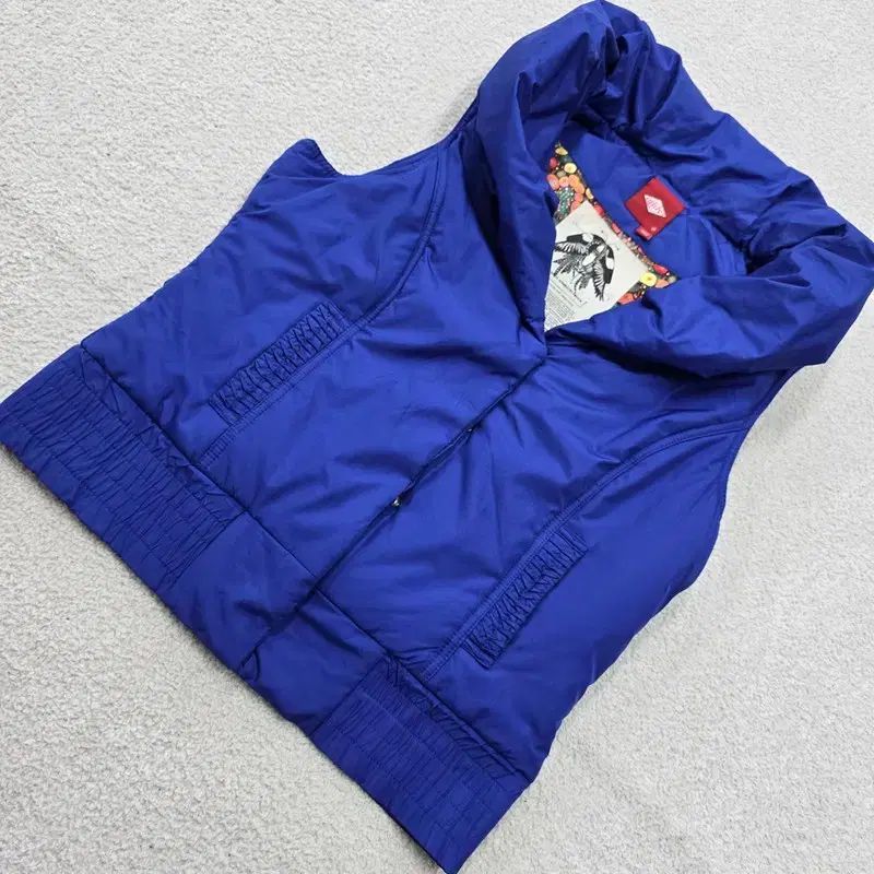 38 オイリリー レディース ダウン ベスト