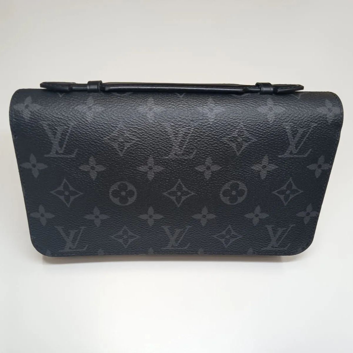 LOUIS VUITTON ルイ・ヴィトン ジッピーXL モノグラムエクリプス