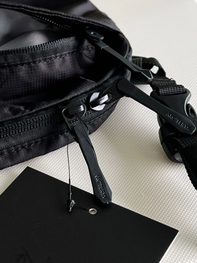 ARC'TERYX アークテリクス ショルダーバッグ 楽天市場】ARCTERYX アークテリクス ショルダーバッグ Granville