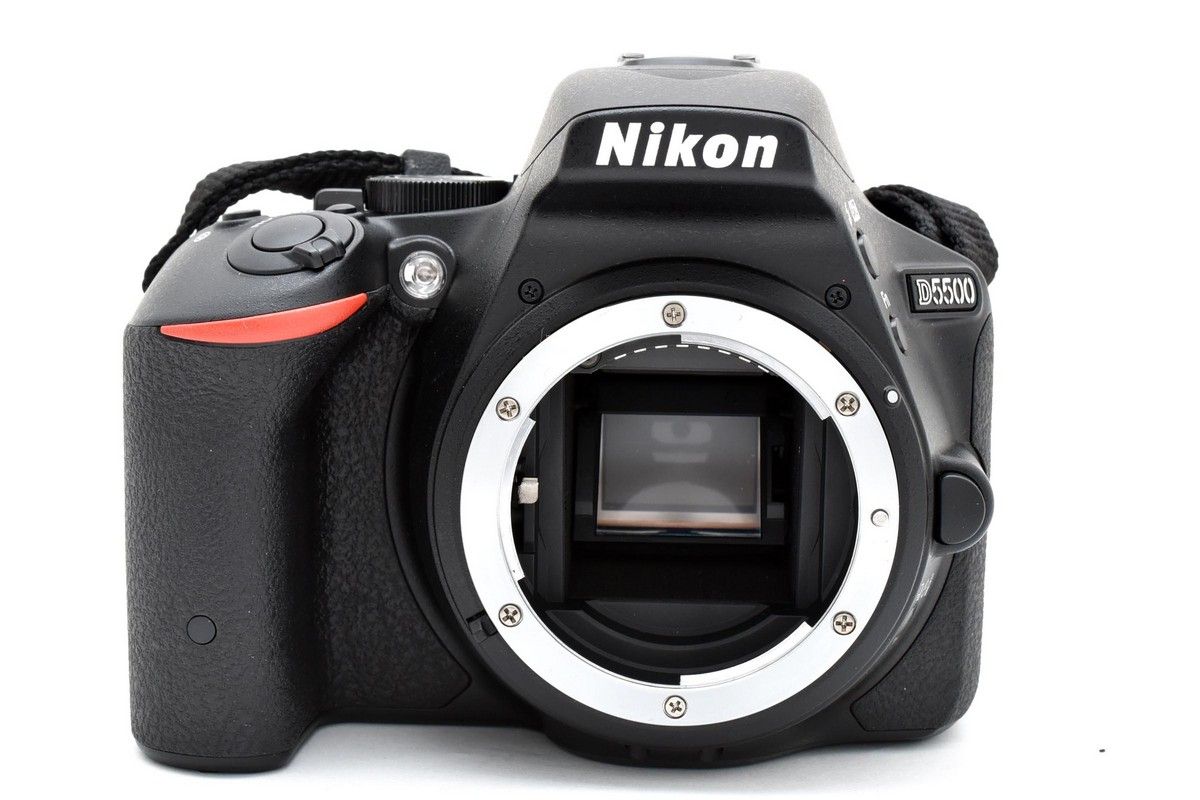 （ジャンク）Nikon D5500 デジタル一眼レフカメラ 中古】Nikon ニコン D5500 レッド デジタル一眼レフカメラ