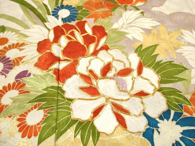 アンティーク 豪華 振袖　駒刺繍 雲取り花文 金彩 正絹 アンティーク豪華振袖 駒刺繍 雲取り花文 金彩 正絹