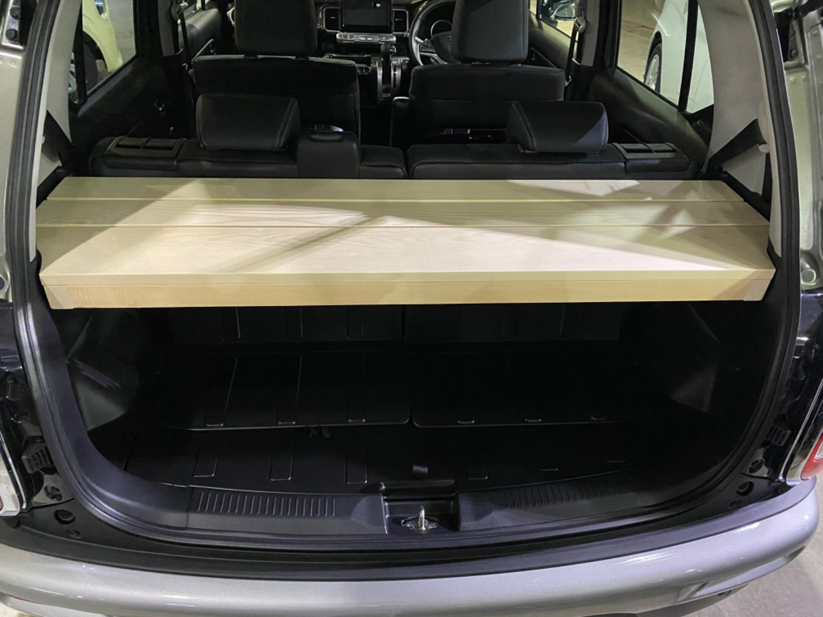 X BEE トランクボード折りたたみローテーブル塗装仕上げ